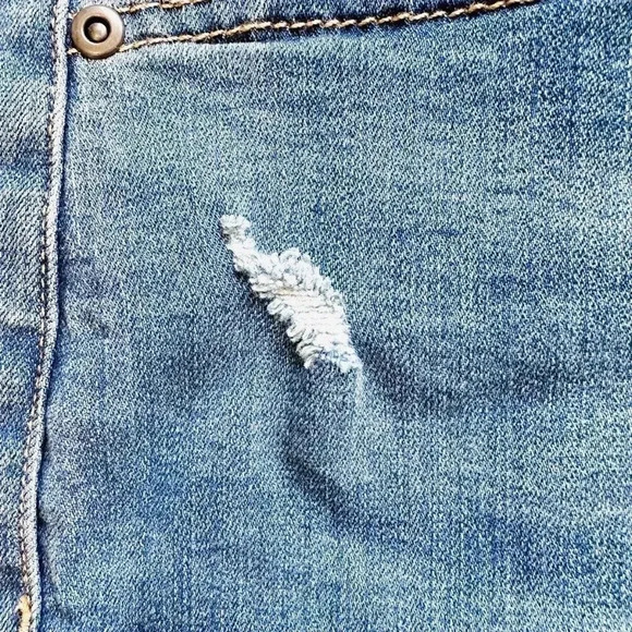 NWT SONOMA Women High Rise Blue Rolled Cuff Distressed Blue Jean Shorts Size 24W - Picture 3 of 7